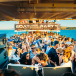 Pacchetto party all out Split – gruppo di addio al celibato alla festa in barca di Split