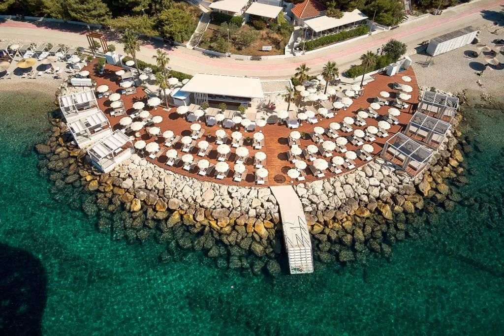 Beach club split sunny