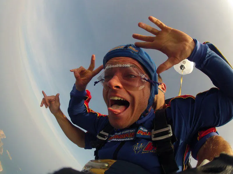 Diving in split waters