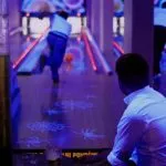 Gruppe spielt Pool in Split