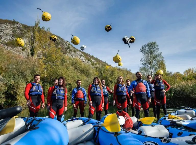 Hilltop-Gruppe in Schwimmwesten