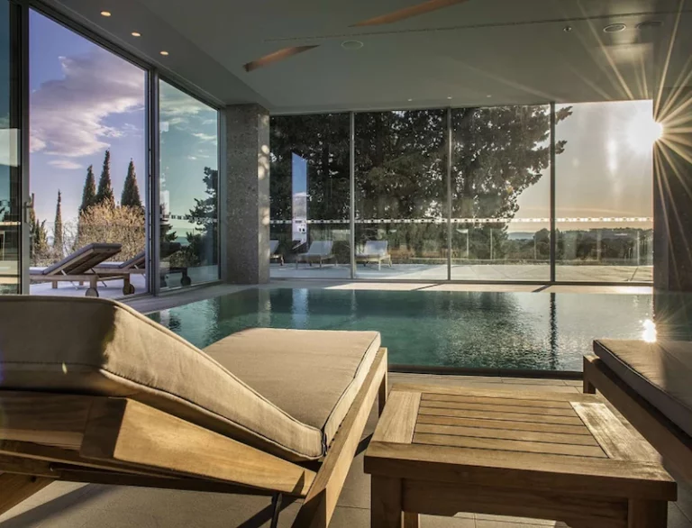 Pool with stunning view