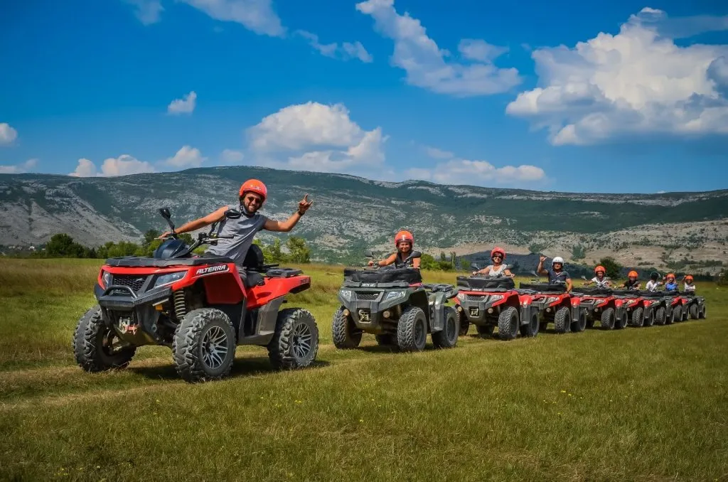 Quad in bester Gesellschaft