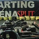 Auto da corsa in pista